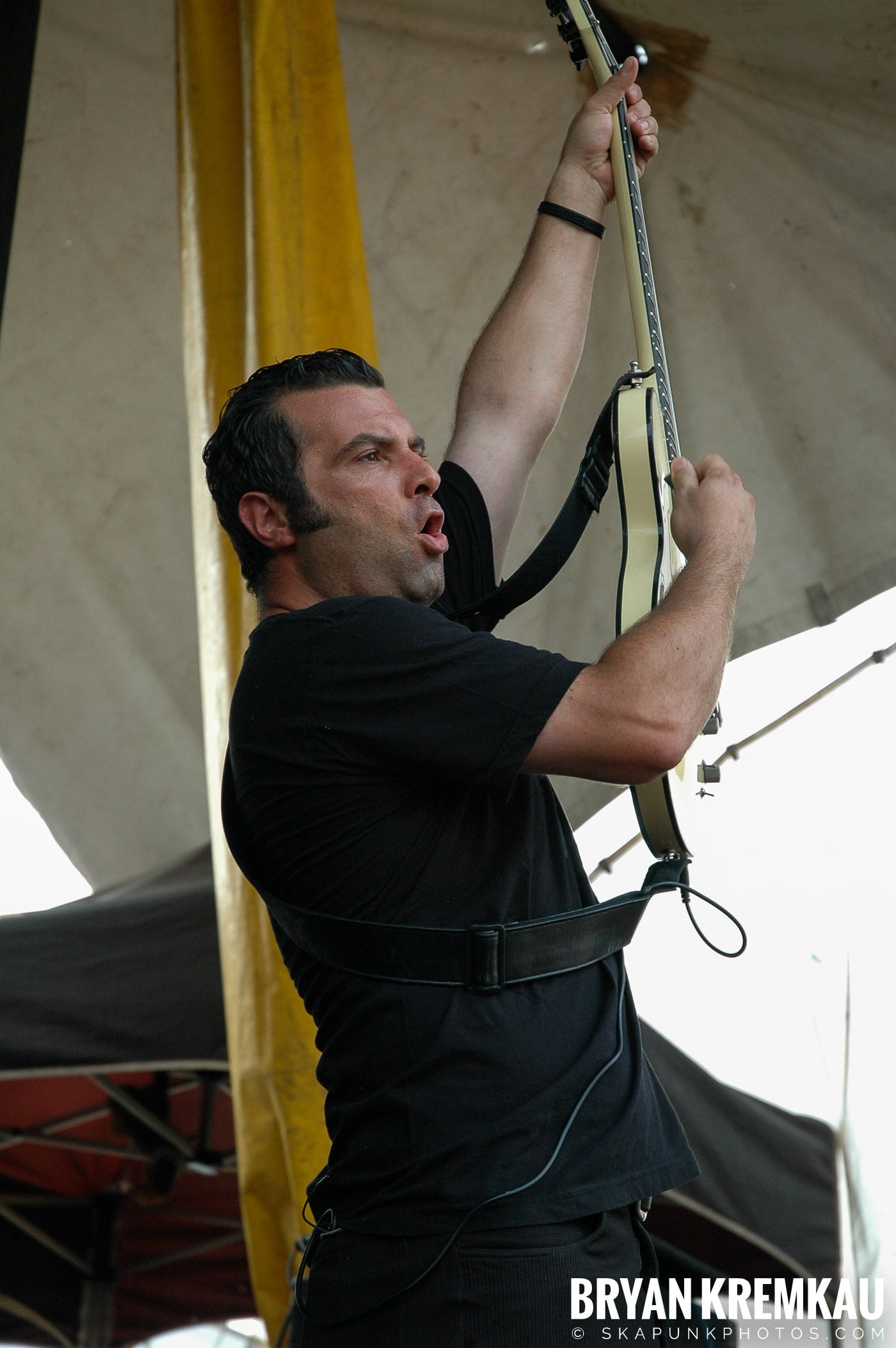 Strung Out @ Warped Tour 05, NYC - 8.12.05 (14)