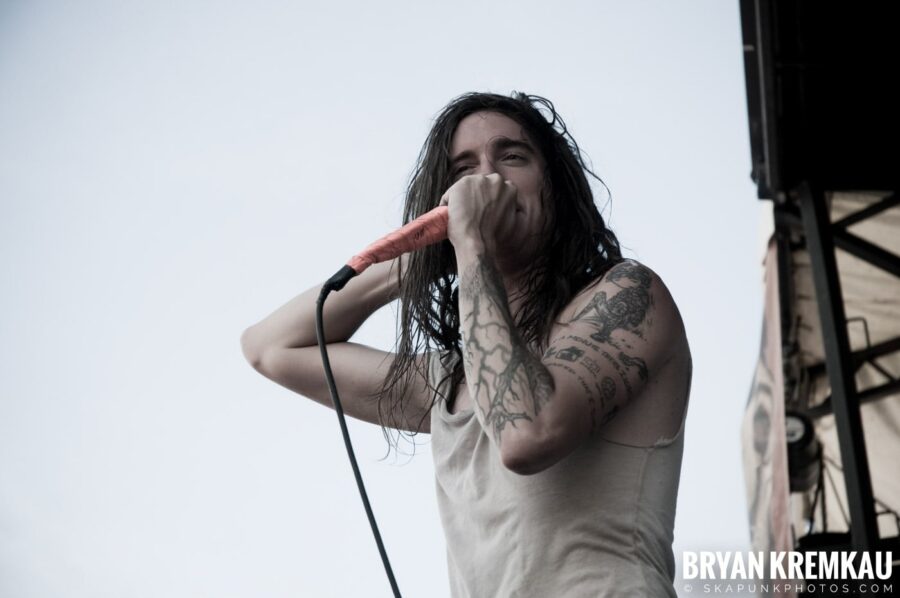 Underoath @ Warped Tour 2009, Scranton PA - 07.15.09 (1)