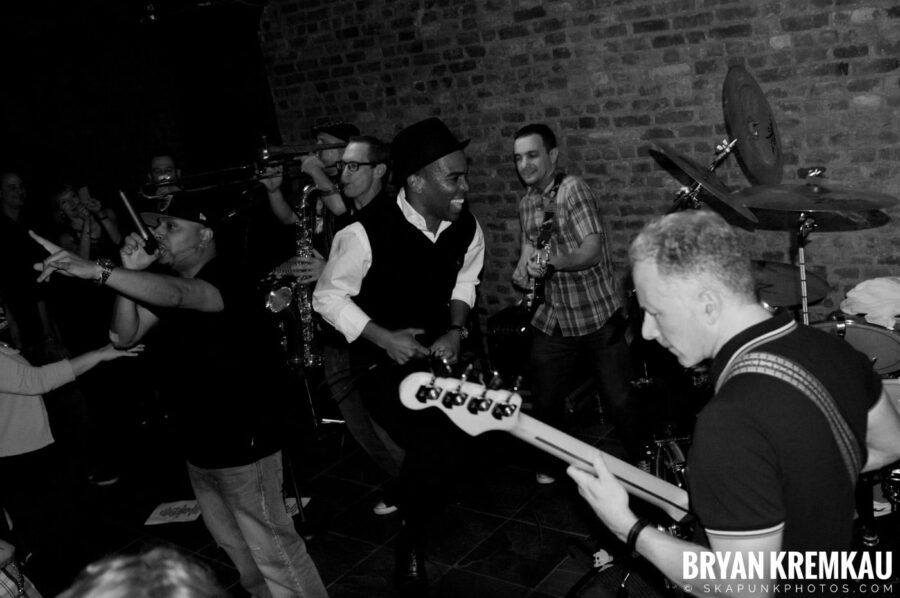 Bigger Thomas @ Characters, NYC - 9.15.12 (6)