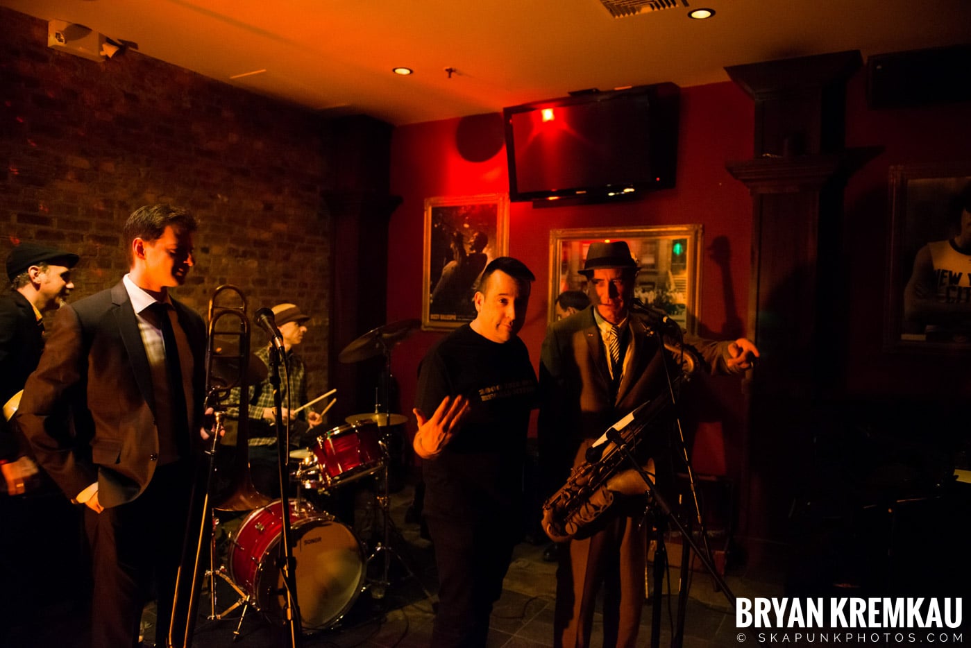 The Scofflaws @ Characters (Electric Avenue), NYC – 1.19.13 (49)