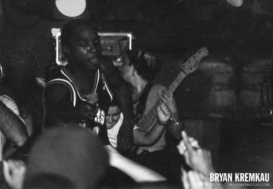 Pilfers @ Coney Island High, NYC - 12.5.98 (5)
