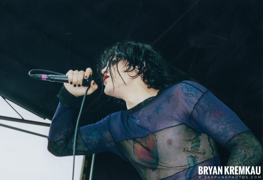 AFI @ Vans Warped Tour, Randall's Island, NYC - 8.4.01 (3)