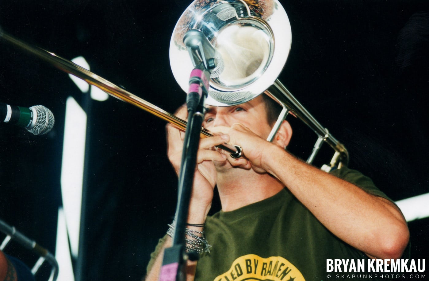 Less Than Jake @ Vans Warped Tour, Randall's Island, NYC - 8.4.01 (18)