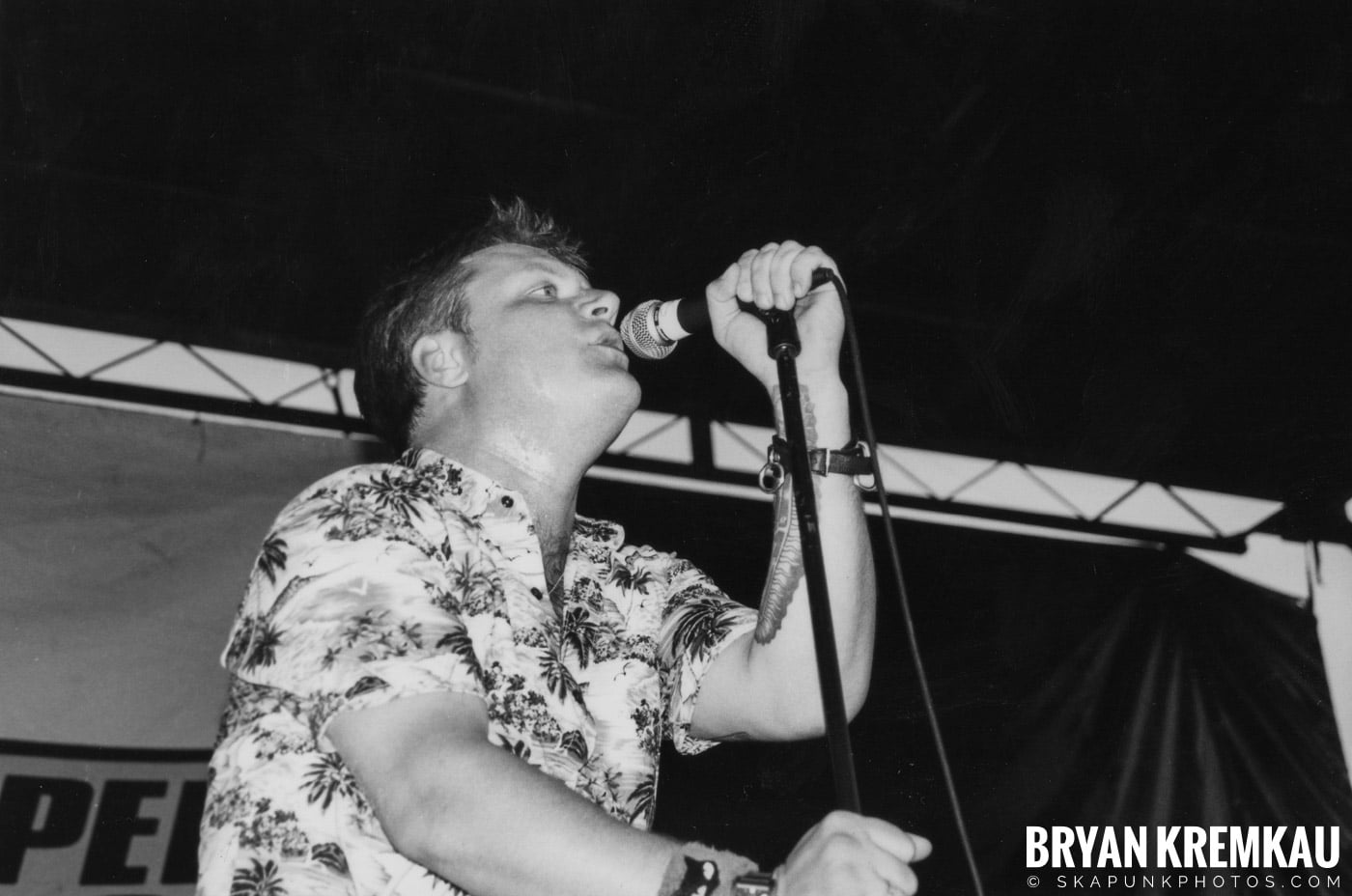 Me First and The Gimme Gimmes @ Vans Warped Tour, Randall's Island, NYC - 8.4.01 (8)