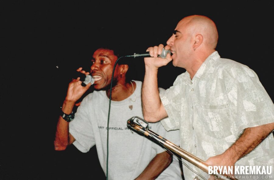 Pilfers @ The Chance, Poughkeepsie, NY - 8.4.00 (15)