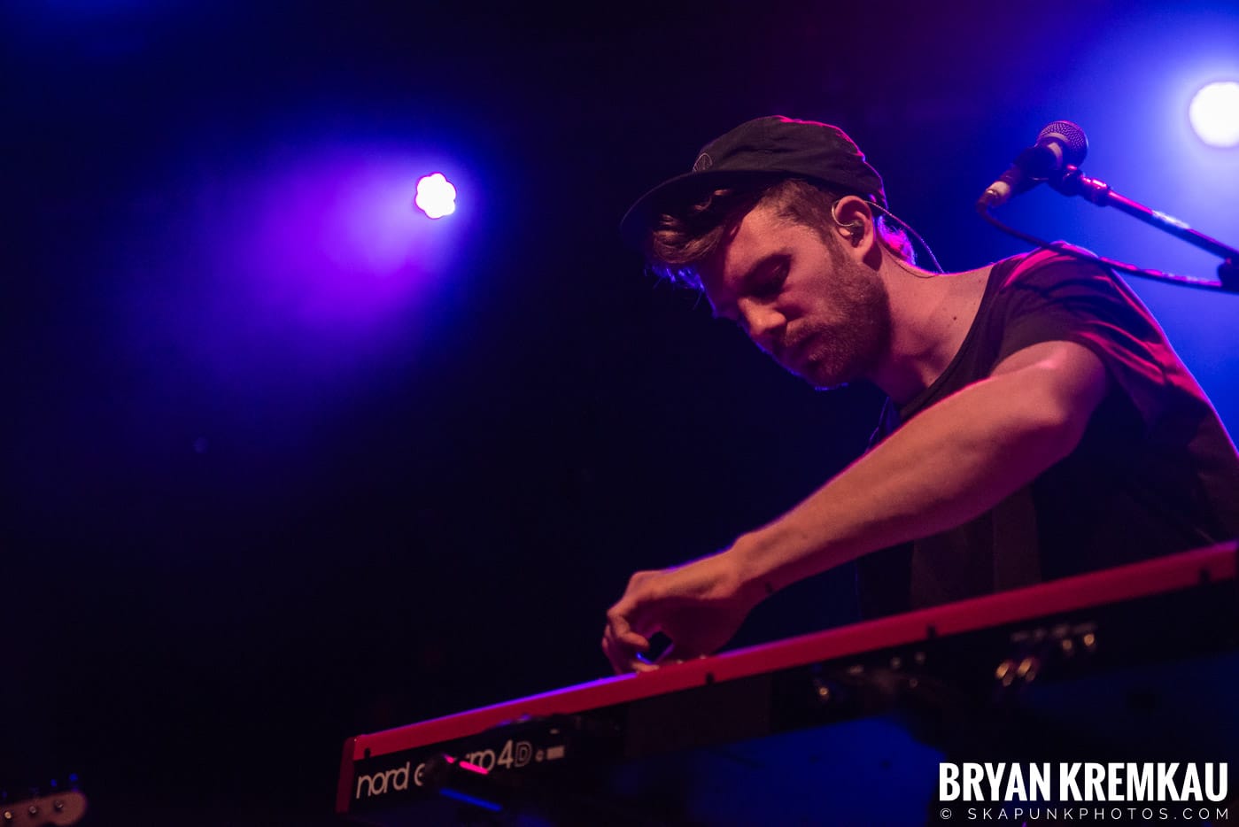Andrew Belle @ Playstation Theater, NYC - 3.15.18 (3)