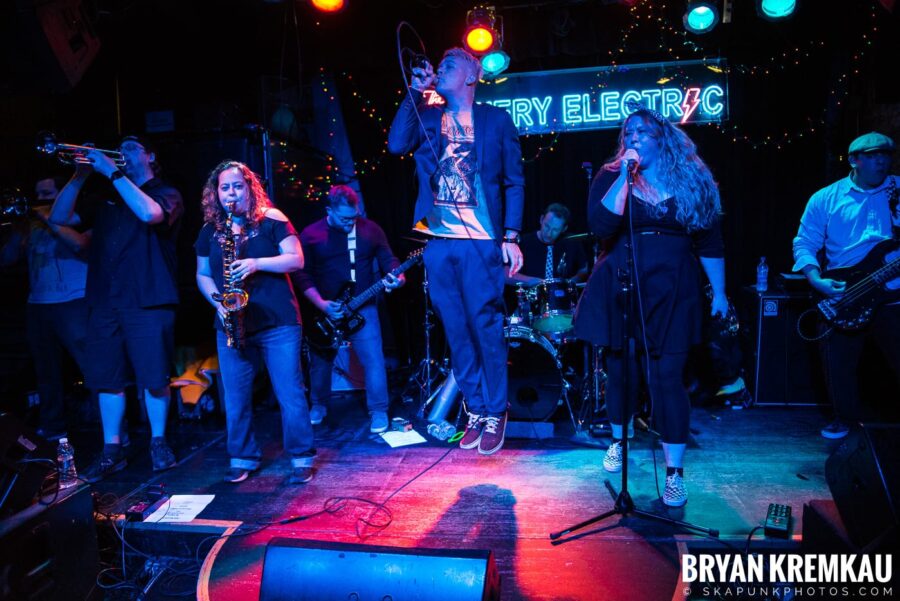 Thirteen Towers @ Bowery Electric, NYC - 11.17.18 (17)