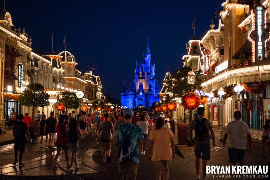 Walt Disney World Vacation: Days 1 & 2 (Disney Springs & Magic Kingdom, Epcot) September 29th - 30th 2019 (29)